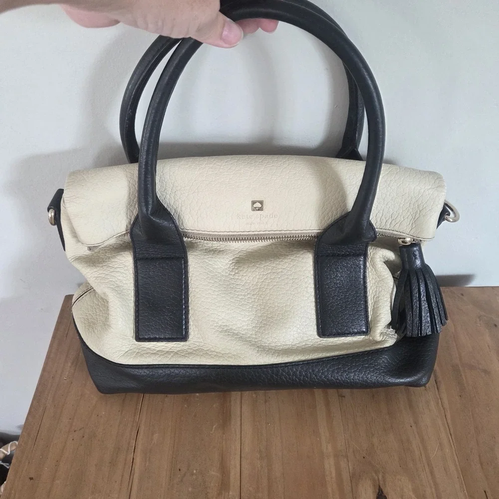 Kate Spade New York Cream Black Pebbled Leather Satchel Purse Missing Strap